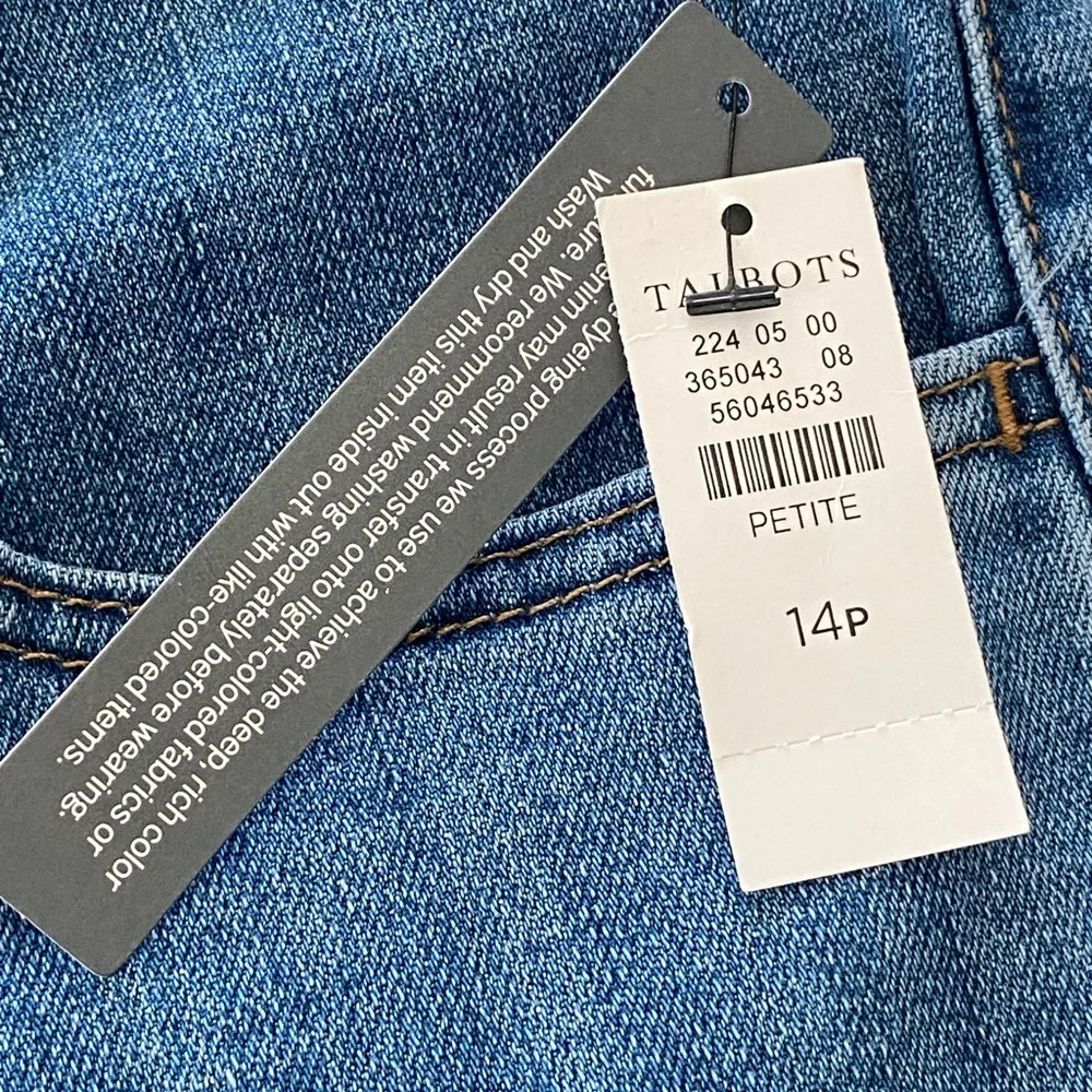 NWT Talbots Rolling Ditsy Everyday Relaxed ankle Jeans women’s size 14P - Picture 12 of 15